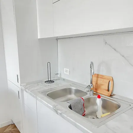 W Apartment *
